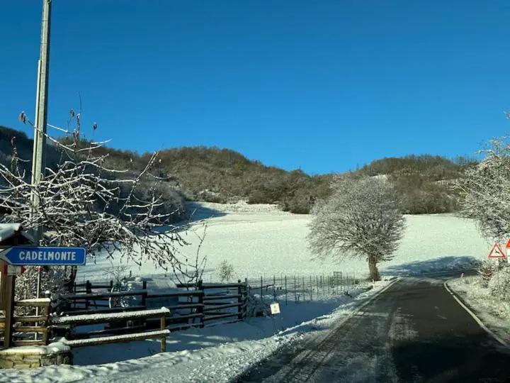 Casa Del Giglio A Cadelmonte Villa Valle  Eksteriør bilde