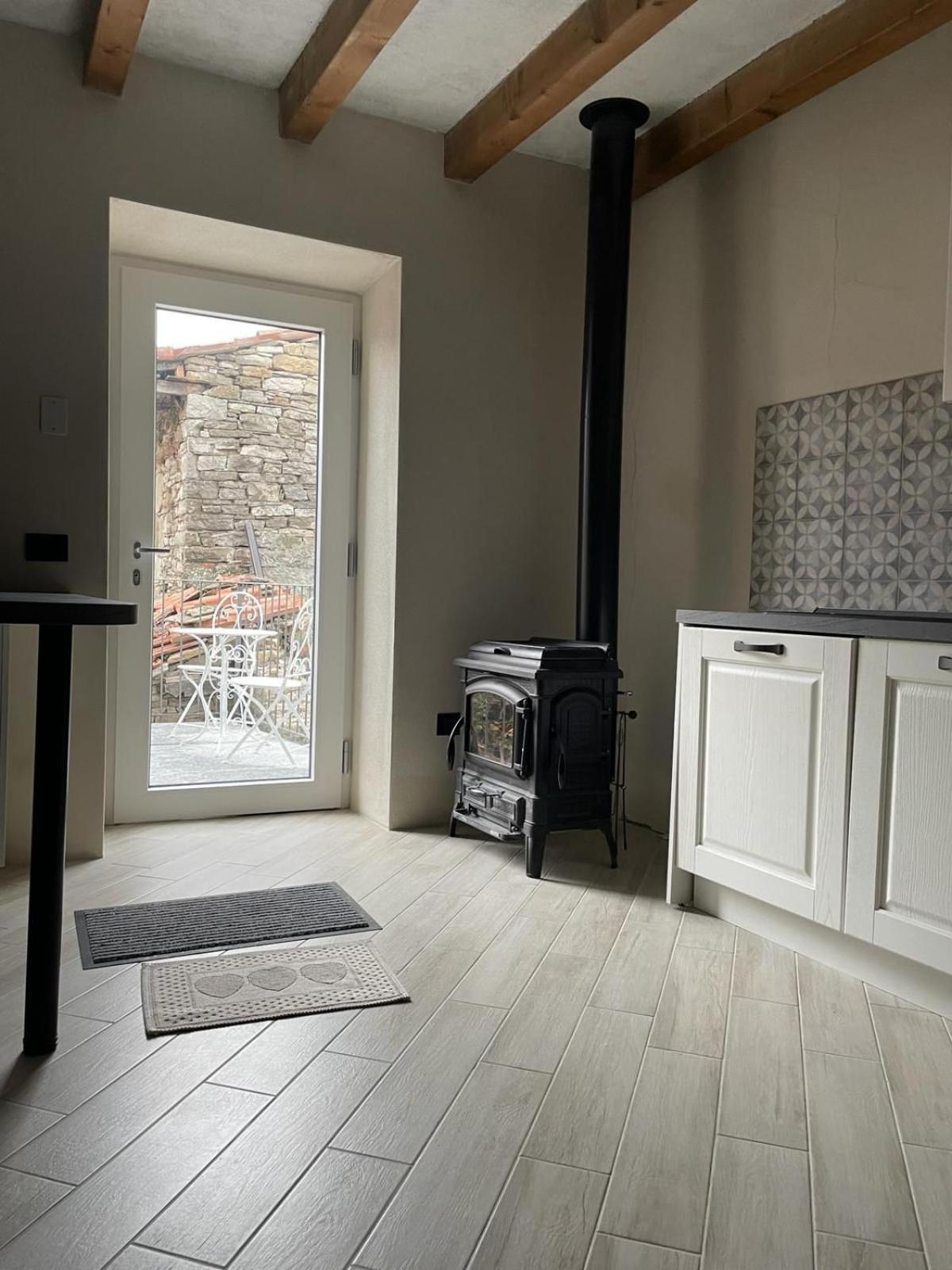 Casa Del Giglio A Cadelmonte Villa Valle  Eksteriør bilde